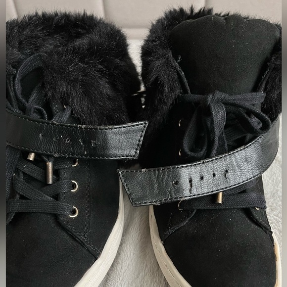 JLO JENNIFER LOPEZ BLACK FAUX SUEDE FAUX FUR CUFF HI-TOP SNEAKERS size 7.5M - Picture 9 of 10